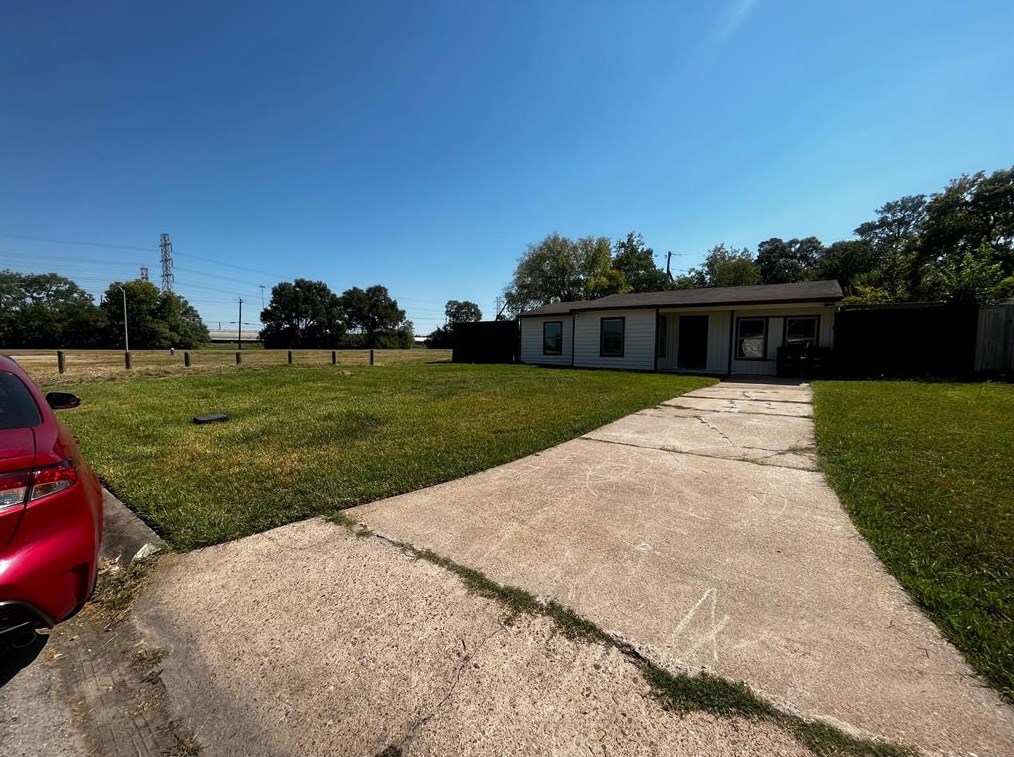 5130 Winnetka St, Houston TX  77021-2918 exterior