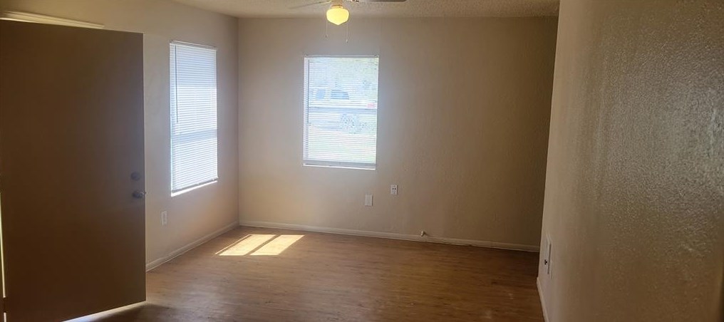 1216 1st Ave S, Texas City, TX 77590