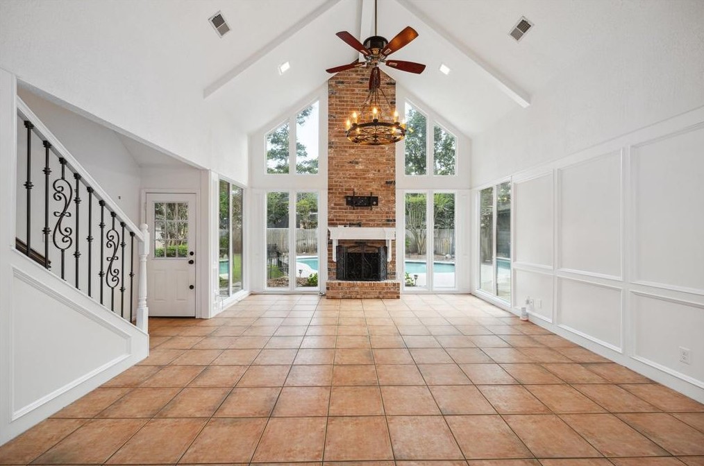 11915 Fawnview Dr, Houston TX  77070-3302 exterior