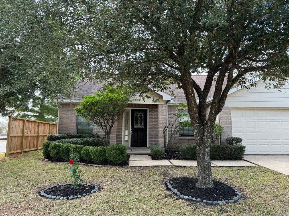 21307 Springbrook Hollow Ct, Spring TX  77379-1944 exterior