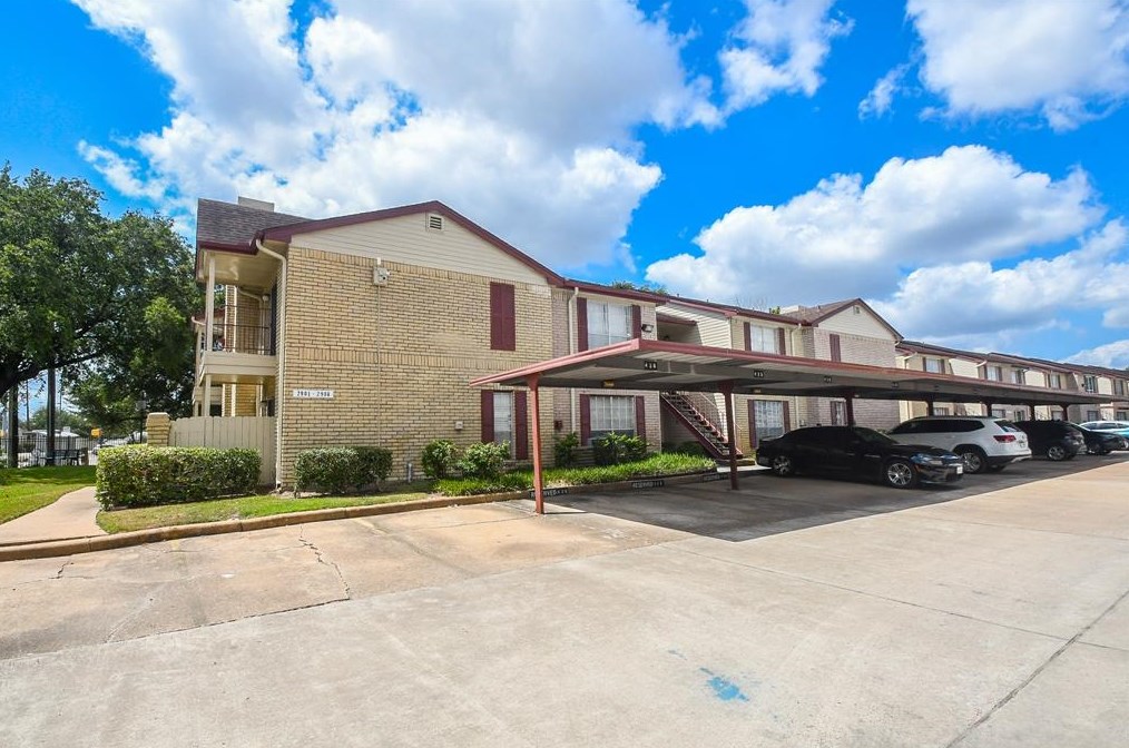 2120 El Paseo St Apt 2905, Houston, TX 77054