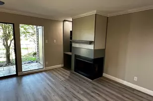 4444 Victory Dr, Houston, TX 77088 - Photo 10