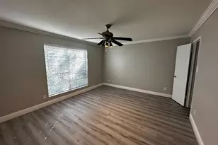 4444 Victory Dr, Houston, TX 77088 - Photo 12