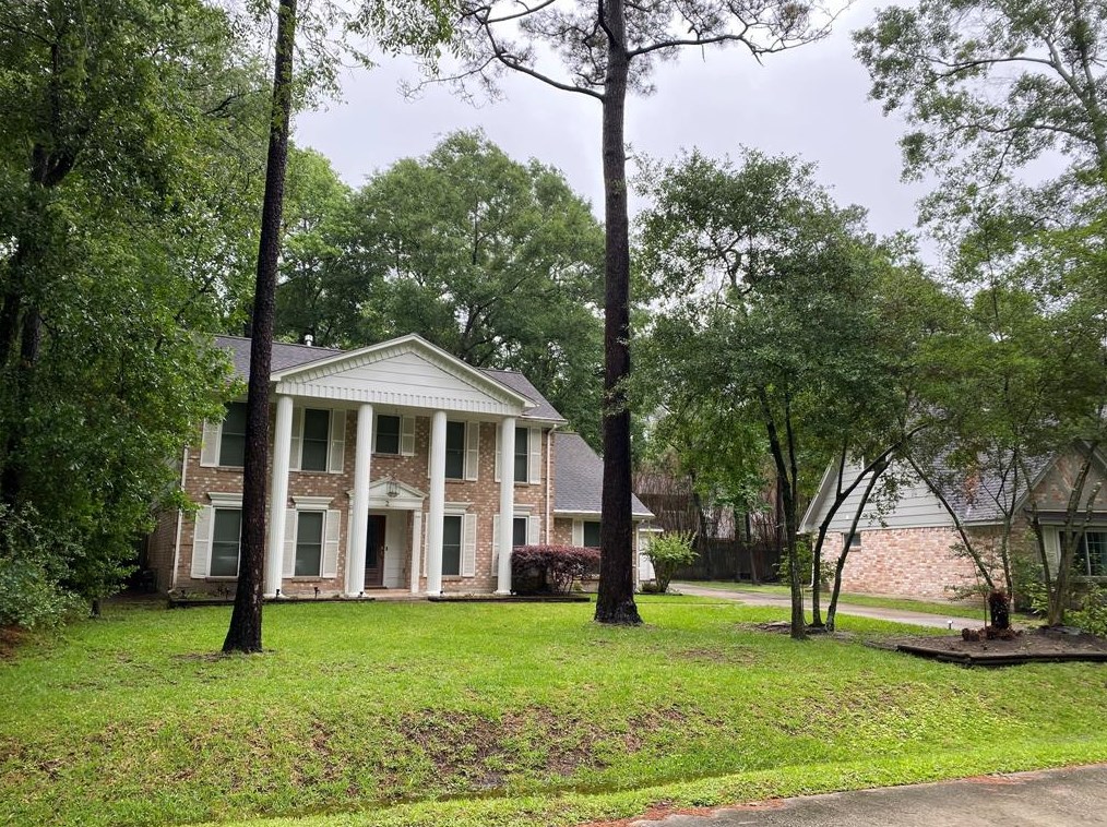 2 Summer Sprig Rd, Spring TX  77380-1583 exterior