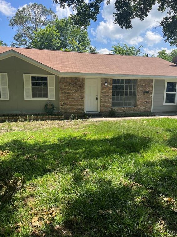 3208 14th St, Bay City, TX 77414-3734