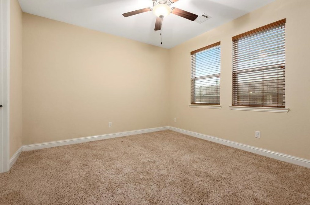 5338 Kiam St, Houston TX  77007-1217 exterior