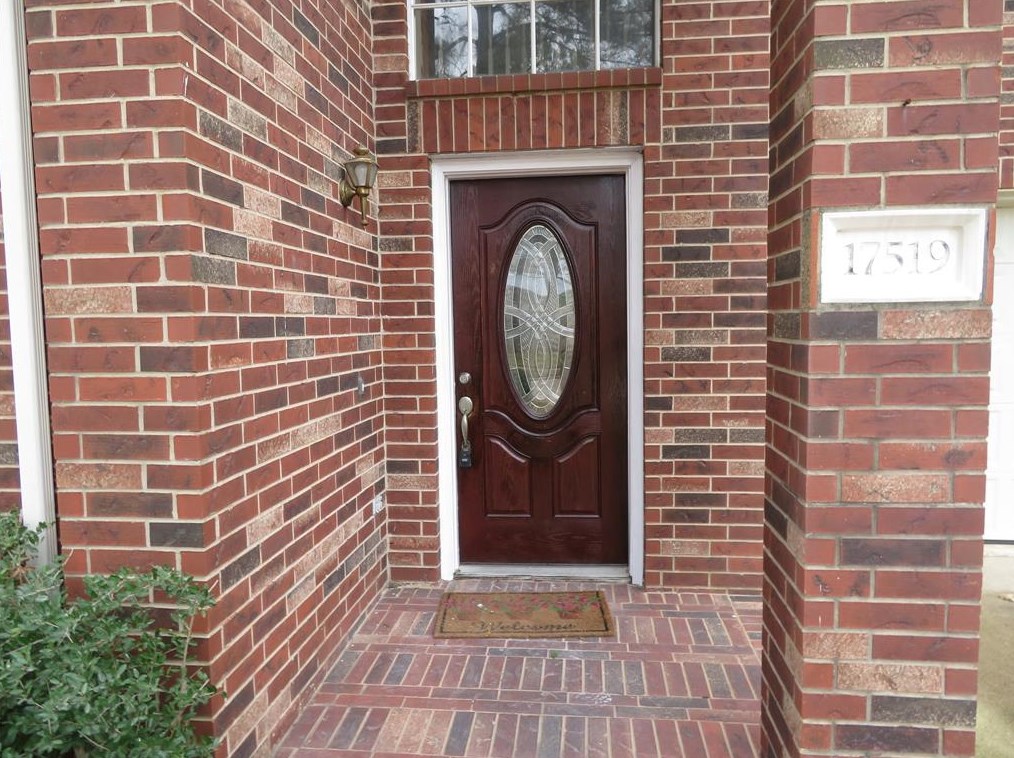 17519 Copper Lakes Dr, Houston, TX 77095-4493