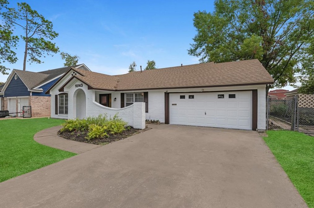 10143 Metronome Dr, Houston TX  77080-6316 exterior