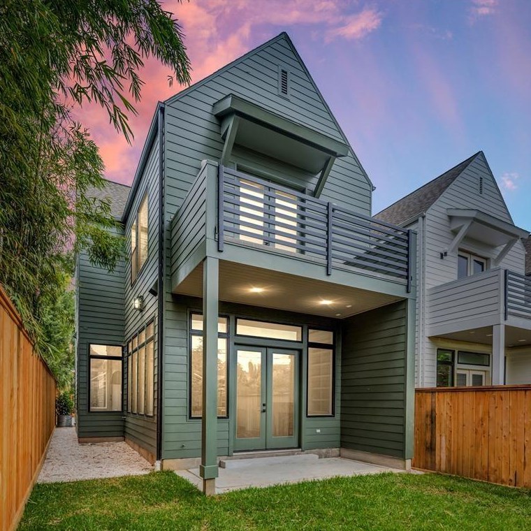 324 23rd St, Houston TX  77008-2031 exterior