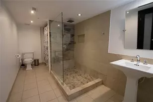 2000 Bagby St, Houston, TX 77002 - Photo 20