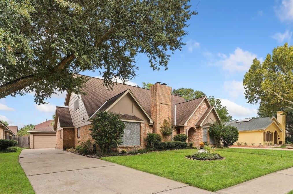 6110 Vicki John Dr, Houston, TX 77096