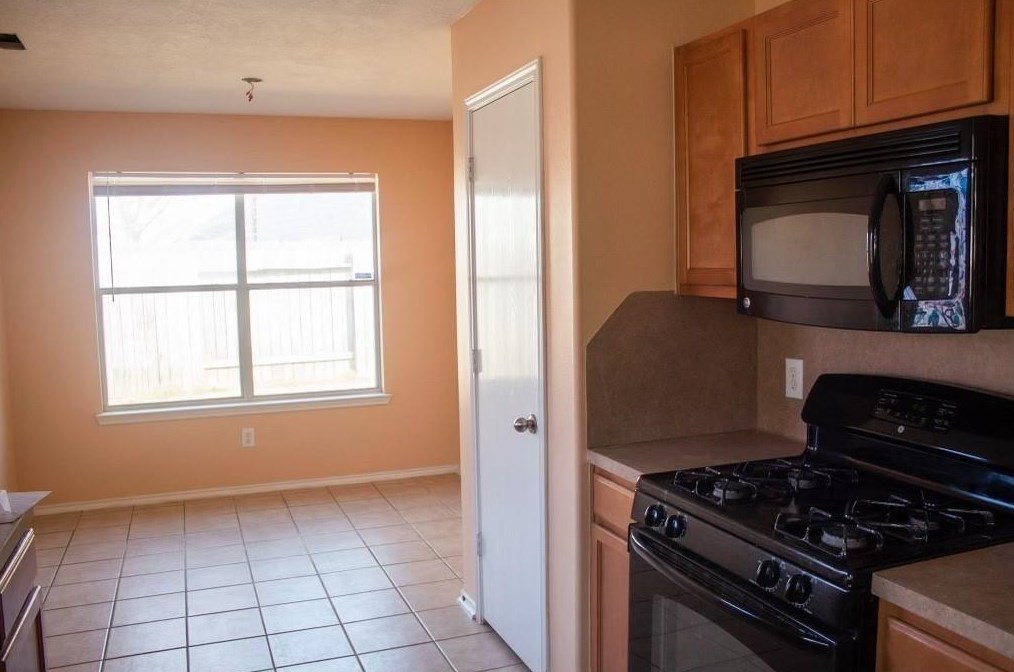 9119 River Dale Canyon Ln, Humble TX  77338-7346 exterior