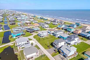 2630 Breaker Dr, Crystal Beach, TX 77650 - Photo 38