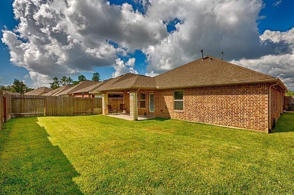 21243 Auburn Fields Dr, Porter, TX 77365