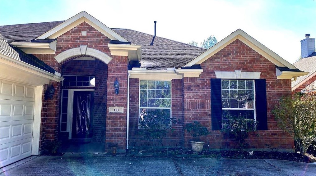 110 N Dylanshire Cir, Conroe, TX 77384