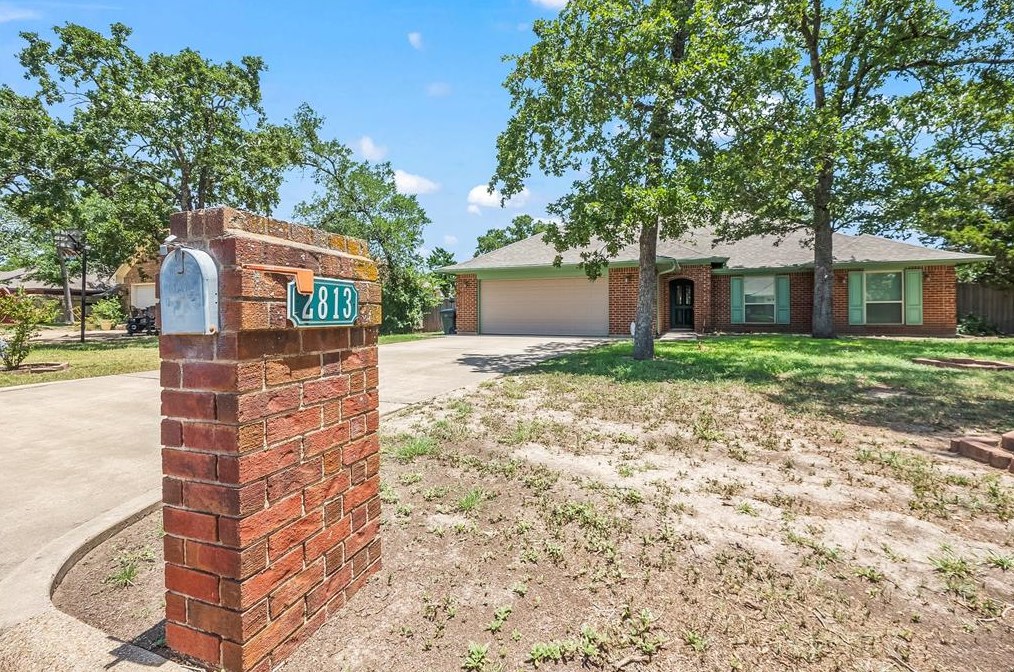 2813 Socorro Ct, College Station, TX 77845