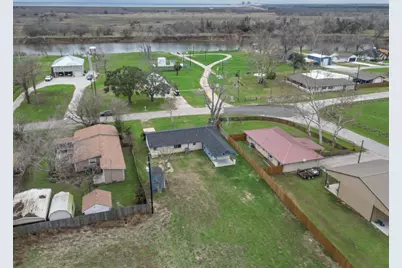 17 County Road 243, Bay City, TX 77414 - Photo 6