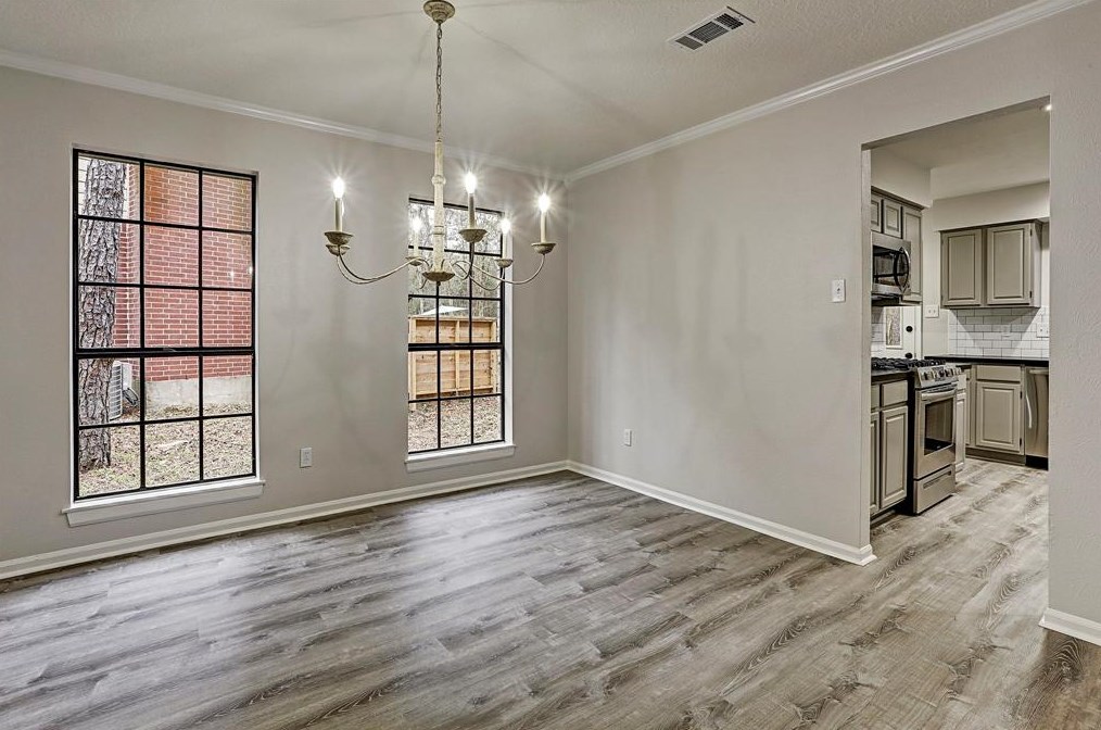 2 Eagle Rock Pl, Spring TX  77381-3292 exterior