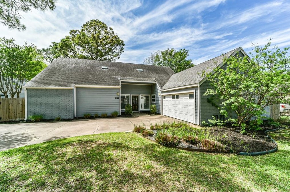 1314 Heathwood Dr, Houston, TX 77077-3012