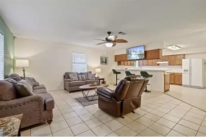 9011 Tavenor Ln, Houston, TX 77075 - Photo 46