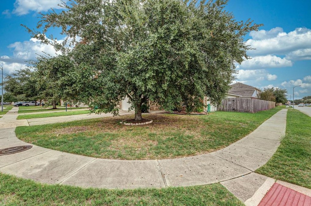 11102 Creek Mist Dr, Cypress TX  77433-2358 exterior