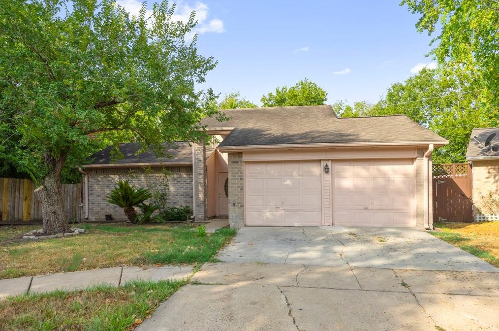 6626 San Pablo Dr, Houston, TX 77083-1020