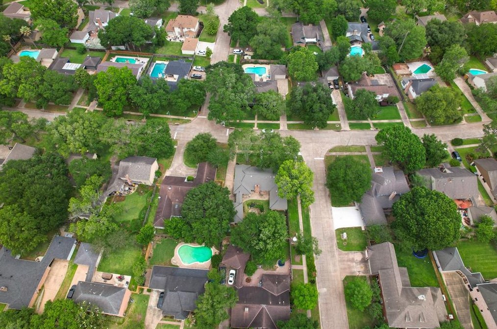 18103 Oakhampton Dr, Houston TX  77084-3260 exterior