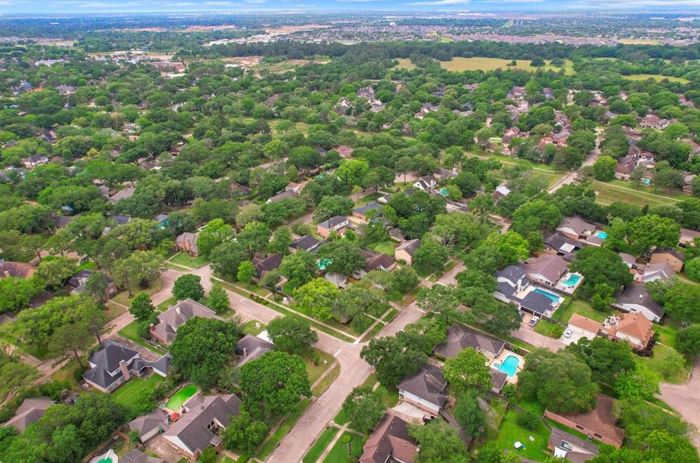 18103 Oakhampton Dr, Houston TX  77084-3260 exterior
