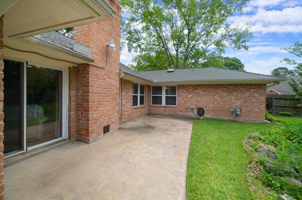 18103 Oakhampton Dr, Houston TX  77084-3260 exterior
