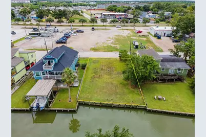 1014 Aspen Road, Clear Lake Shores, TX 77565 - Photo 2