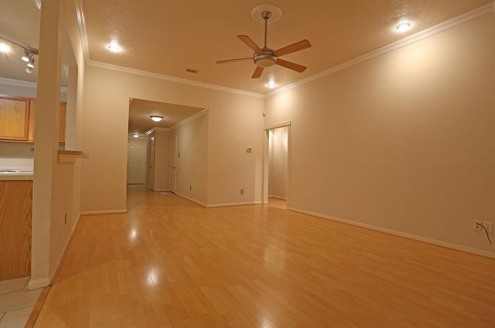 16018 Clayton Green Dr, Houston, TX 77082