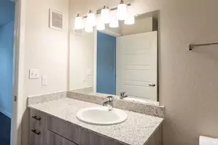 2401 E Oltorf St, Austin, TX 78741 - Photo 10