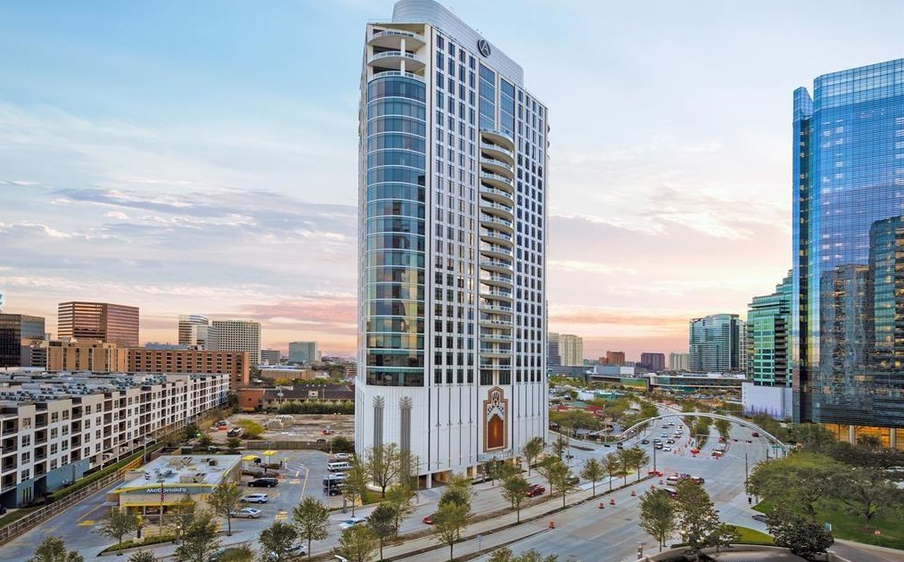 1409 Post Oak Blvd, Houston TX  77056 exterior