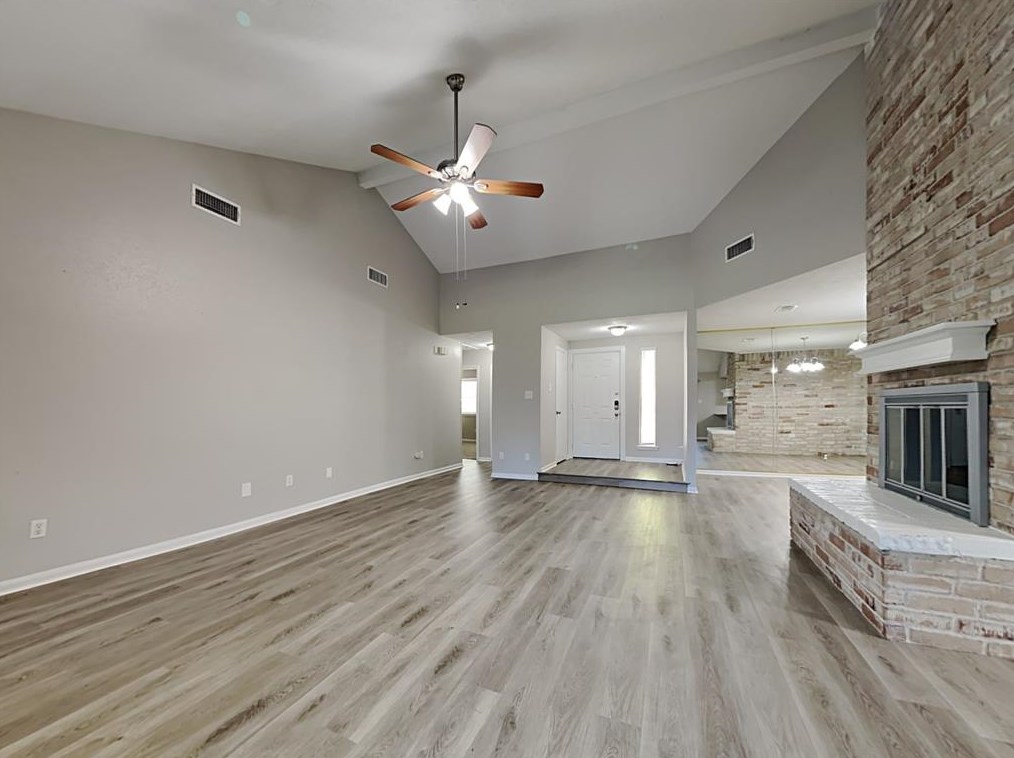 510 Leicester Ln, Houston, TX 77034