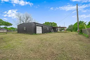 8017 Colorado St, Wharton, TX 77488 - Photo 42