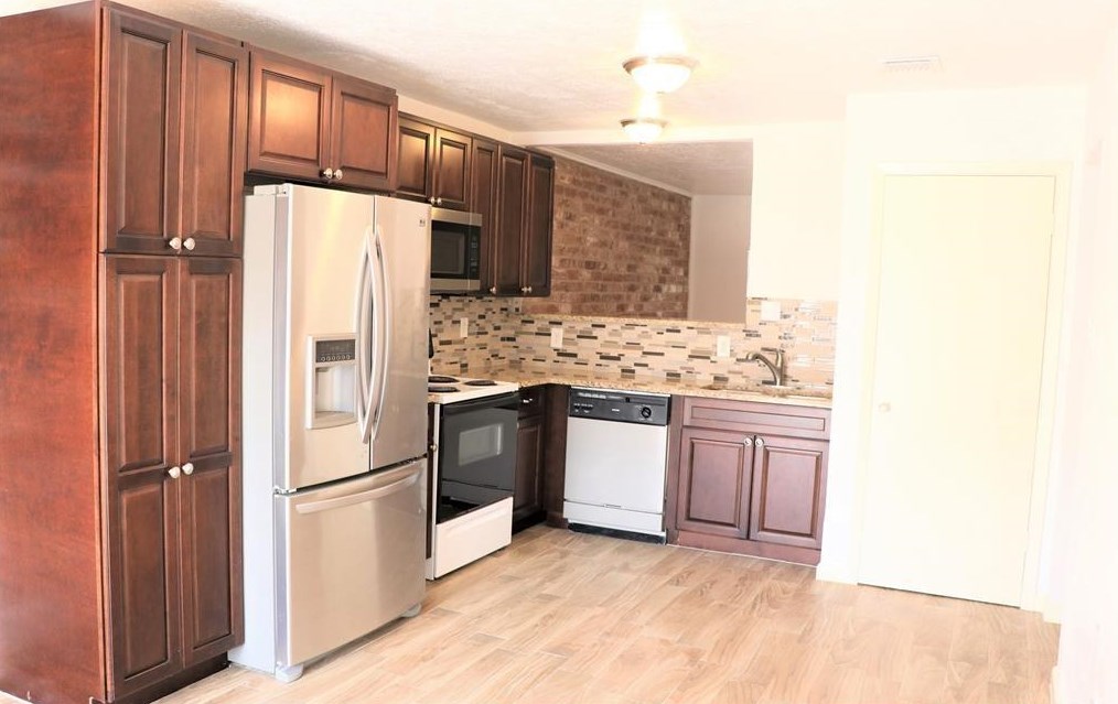 12139 Sharpview Dr, Houston, TX 77072