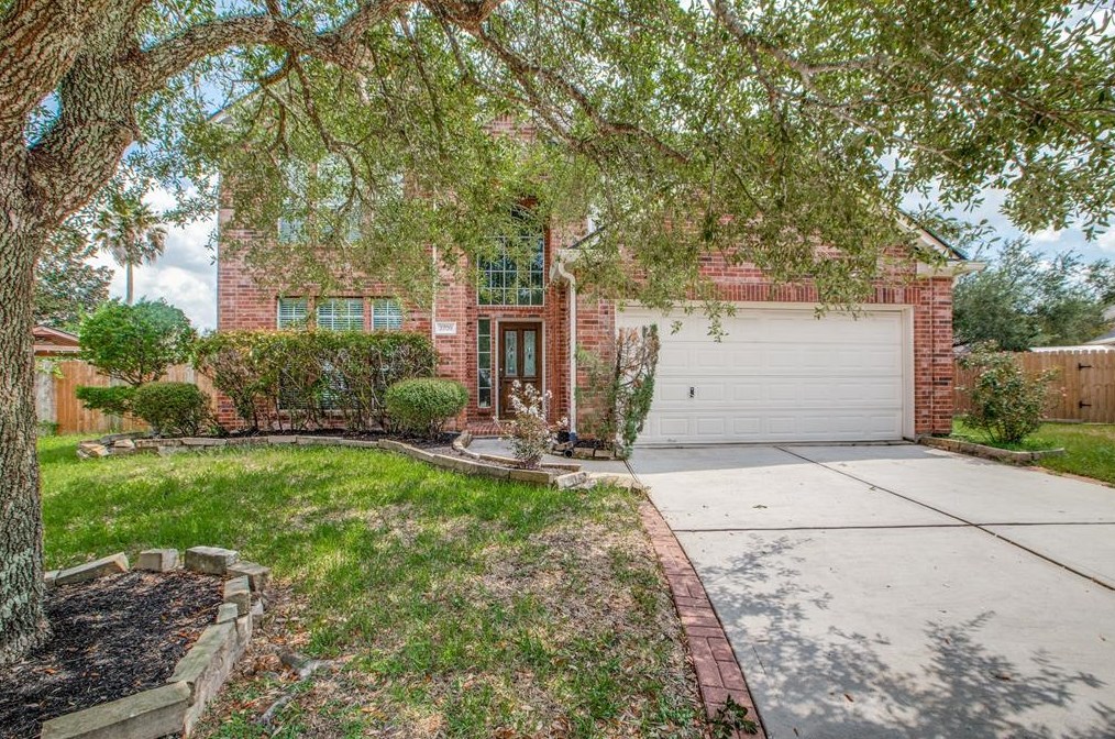 2709 Sunhill Ct, Pearland, TX 77584