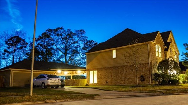 13706 Turn Point Ct, Houston, TX 77044-2682