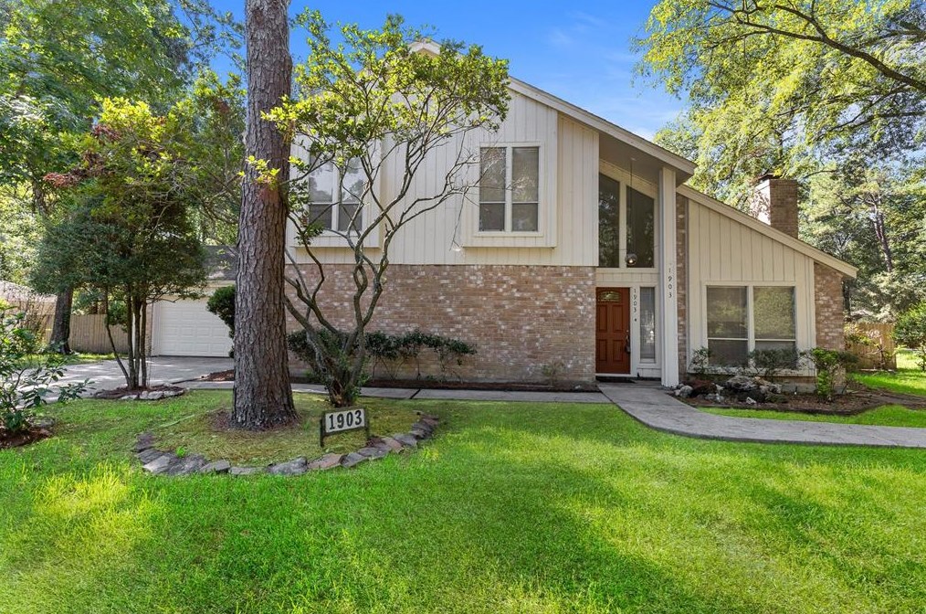 1903 Foxtail Pl, Spring TX  77380-1834 exterior