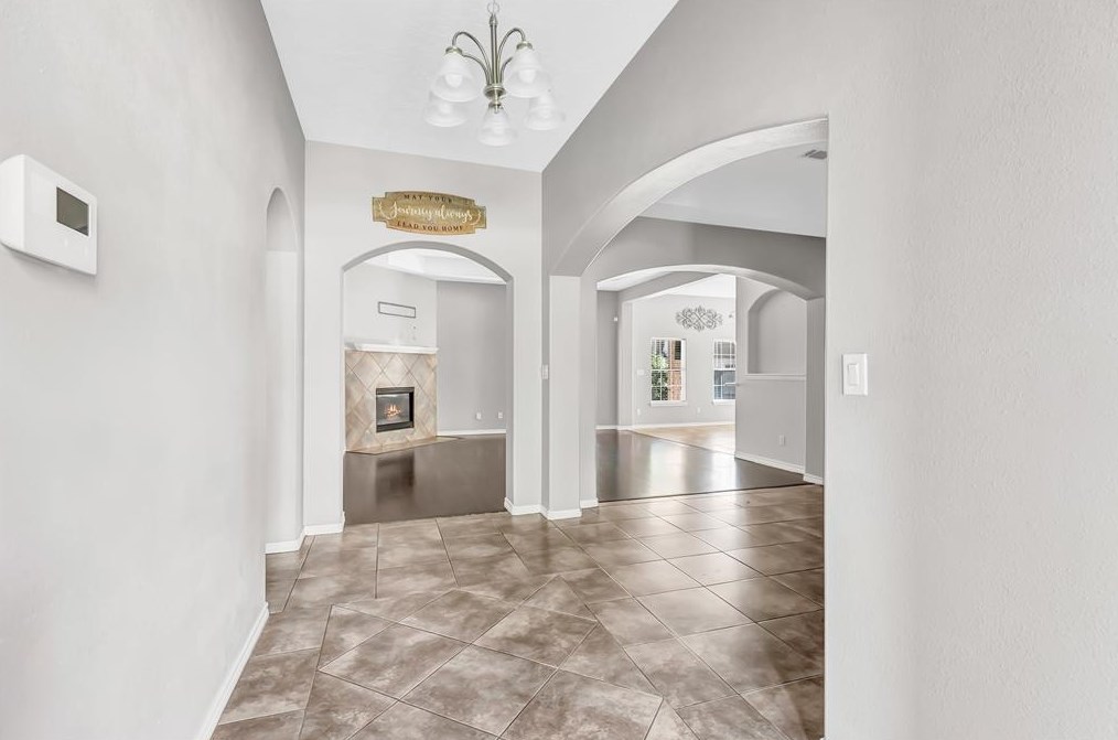 2707 Lake Breeze Ln, Crosby, TX 77532