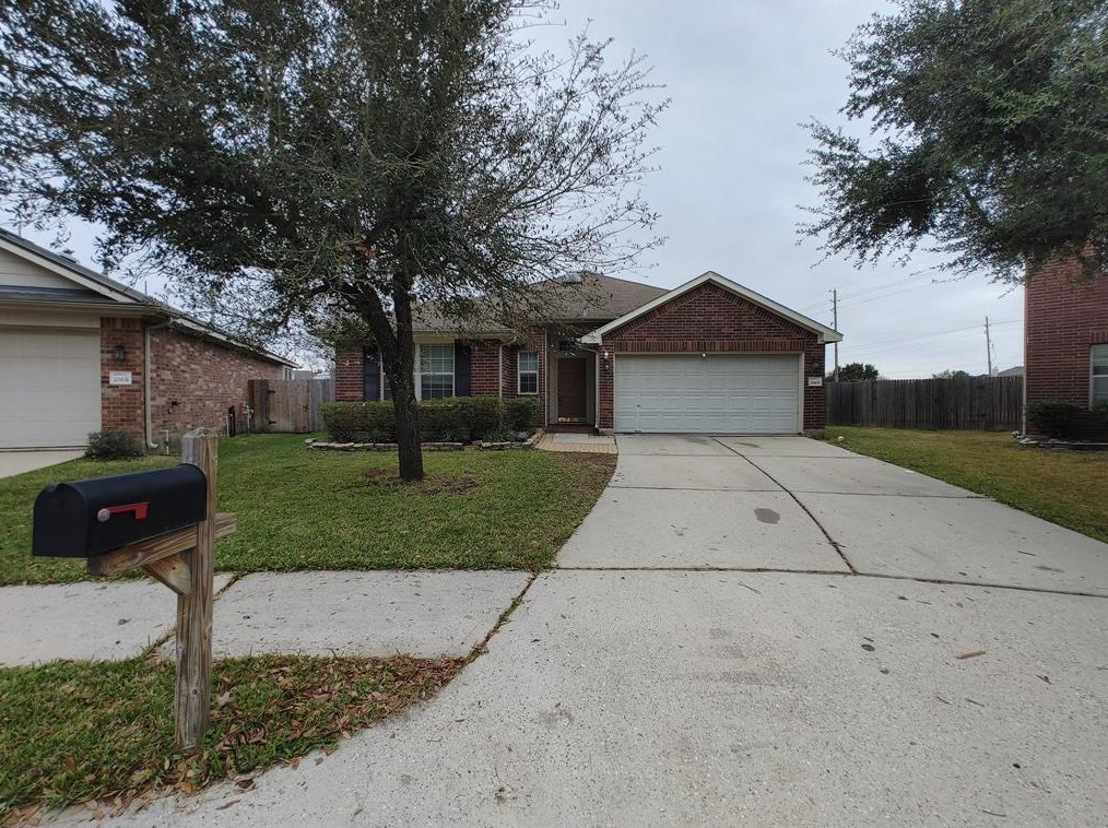 20635 Spring Bluff Ln, Spring TX  77388-5359 exterior