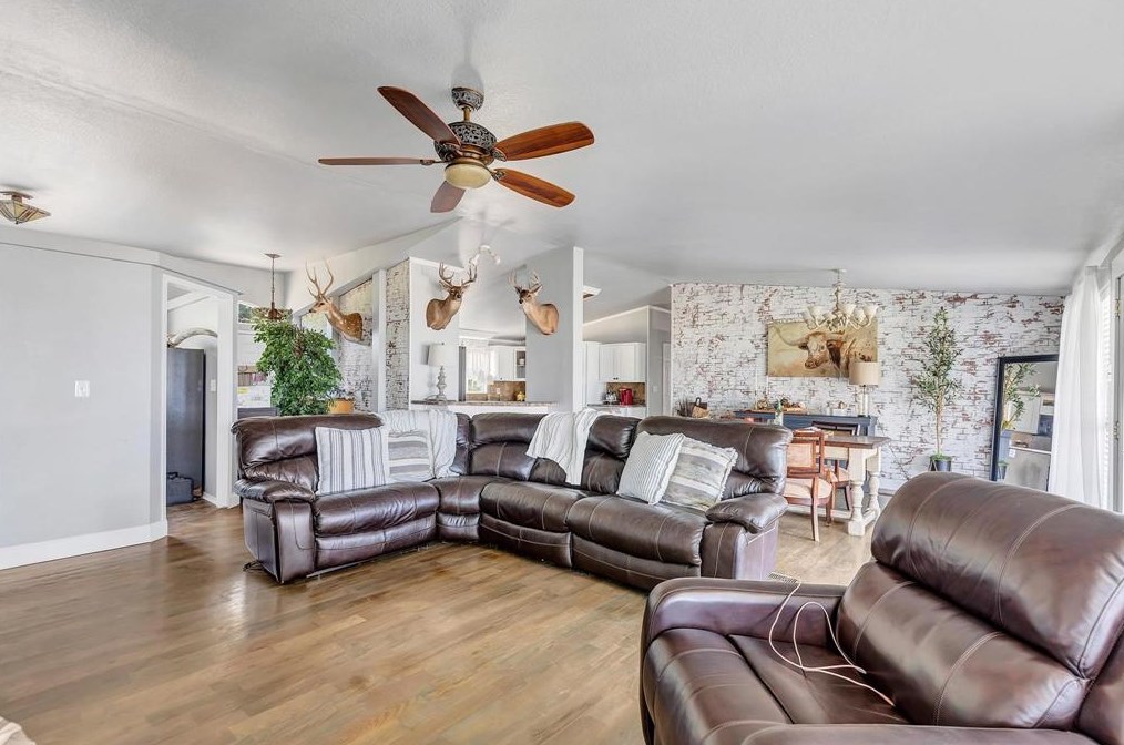 319 Skains Chapel Rd, Chita, TX 75862-6857