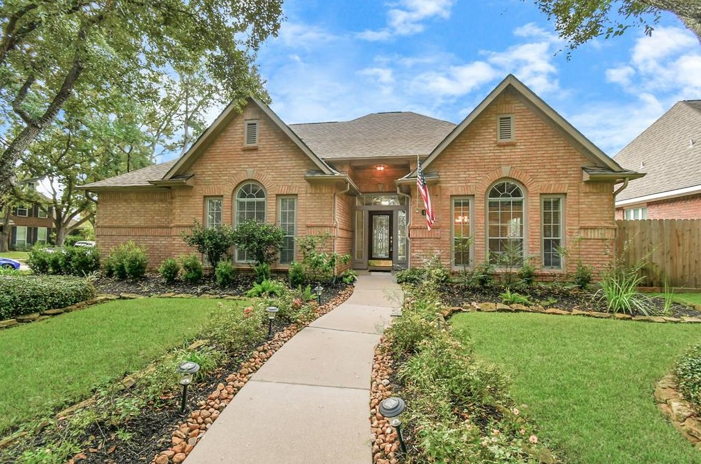 107 Wilkins Crossing, Sugar Land, TX 77479