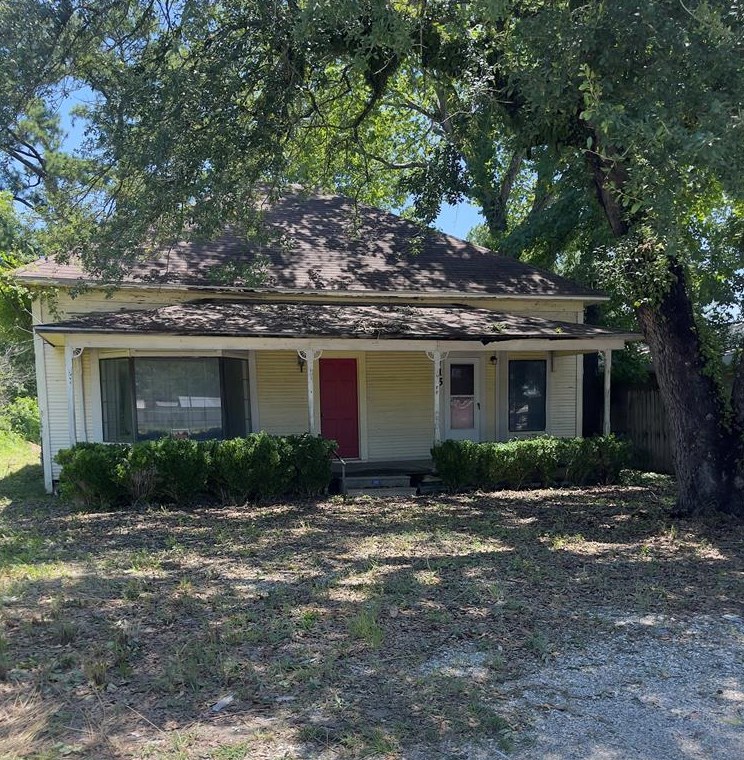 715 Tx State Hwy 62, Buna, TX 77612