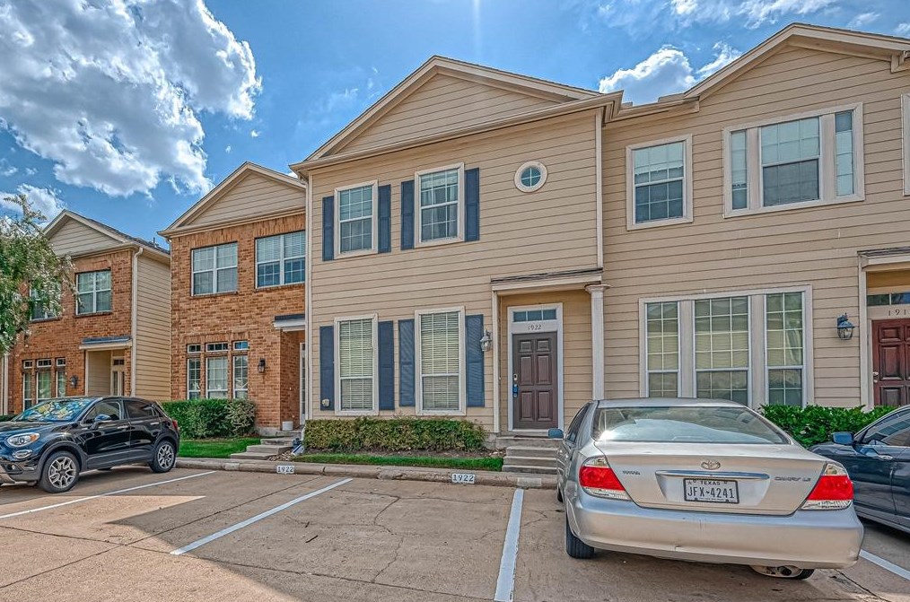 1922 Gentryside Dr, Houston TX  77077-5556 exterior