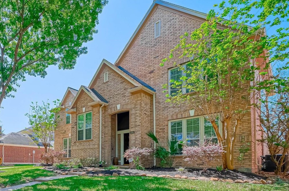 206 Spencers Glen Dr, Sugar Land, TX 77479
