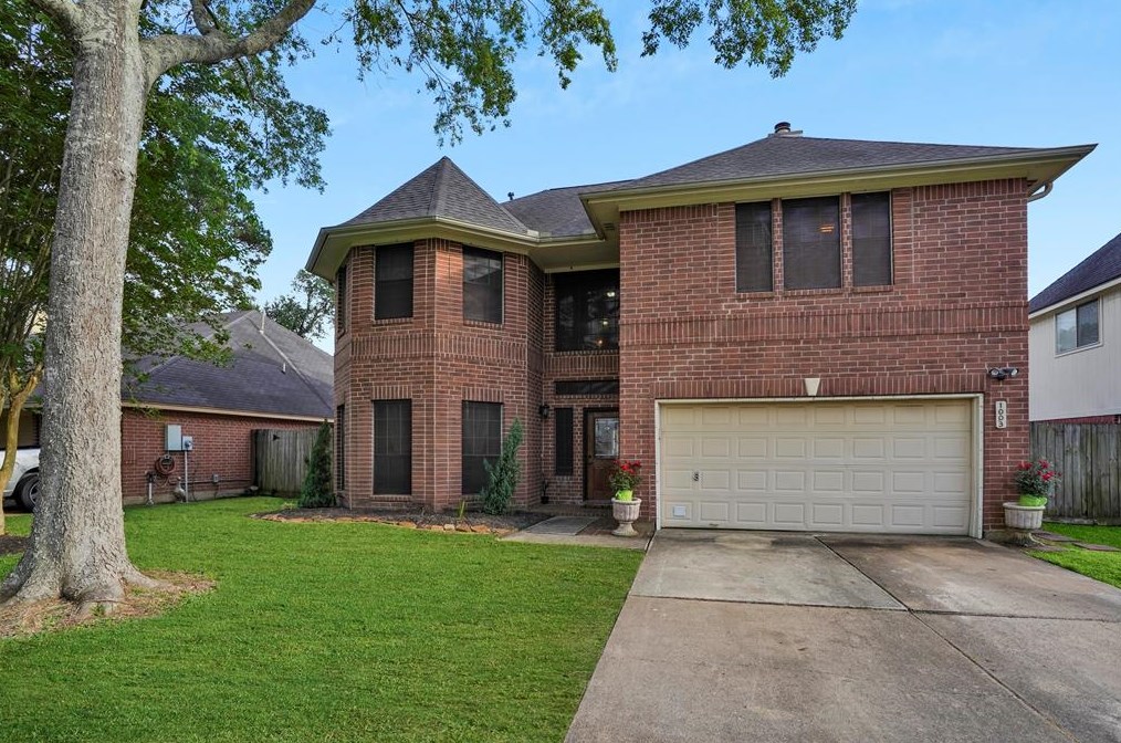 1003 Highland Woods Dr, Highlands, TX 77562-4511