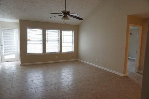 3003 Ocean Way, League City, TX 77573