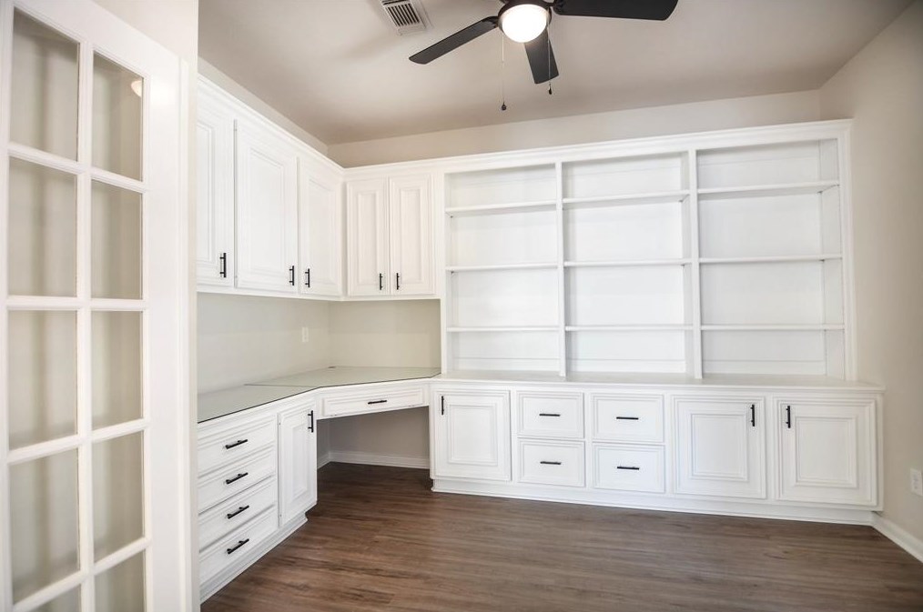 8719 Pleasantbrook Dr, Houston TX  77095-3141 exterior