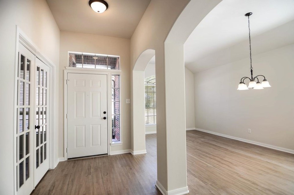 8719 Pleasantbrook Dr, Houston TX  77095-3141 exterior